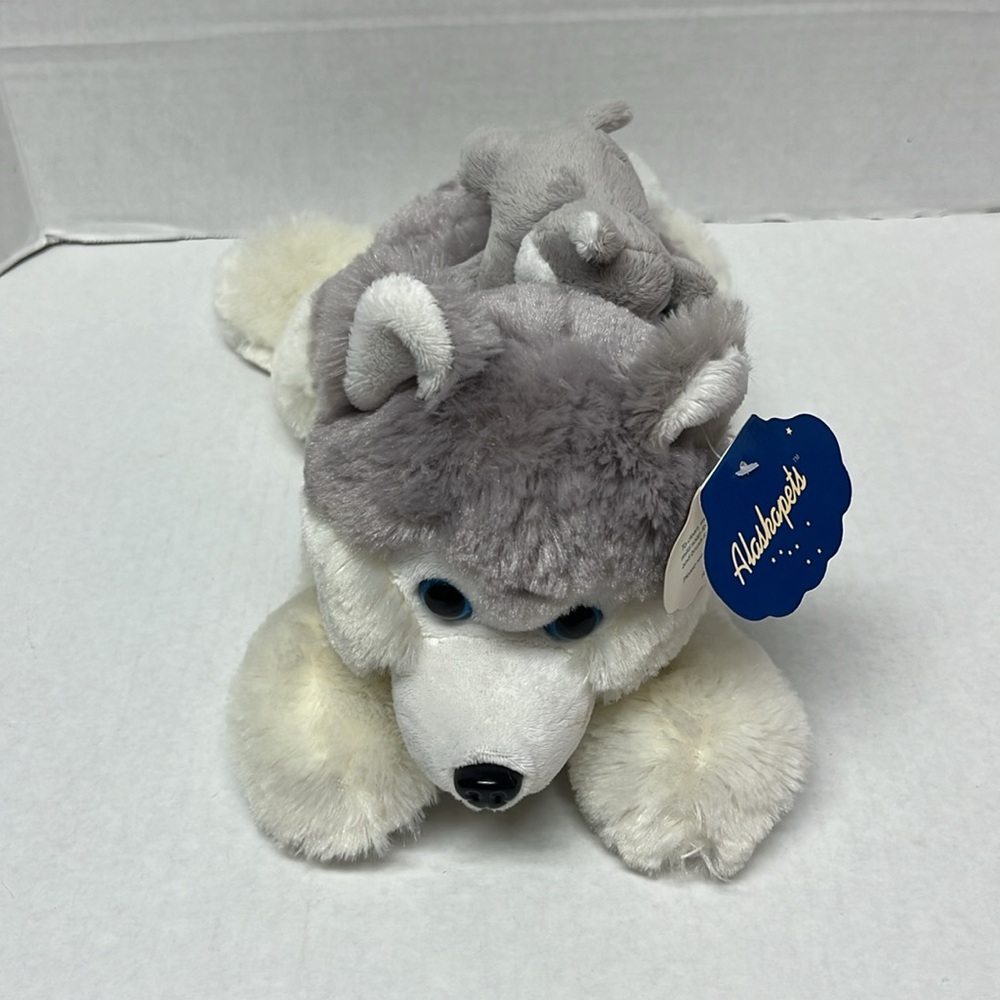 Husky Mom & Pup Alaska Plush stuffed animal – Alaskapets by Wishpets – 11.5” - Picture 5 of 12